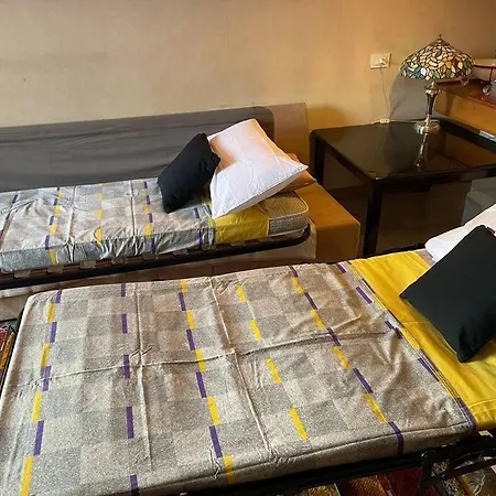 Navigli Hideaway - 5 Minutes From Metro Daire *